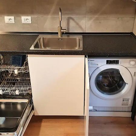 Fiera Station Apartment Болонья Екстер'єр фото